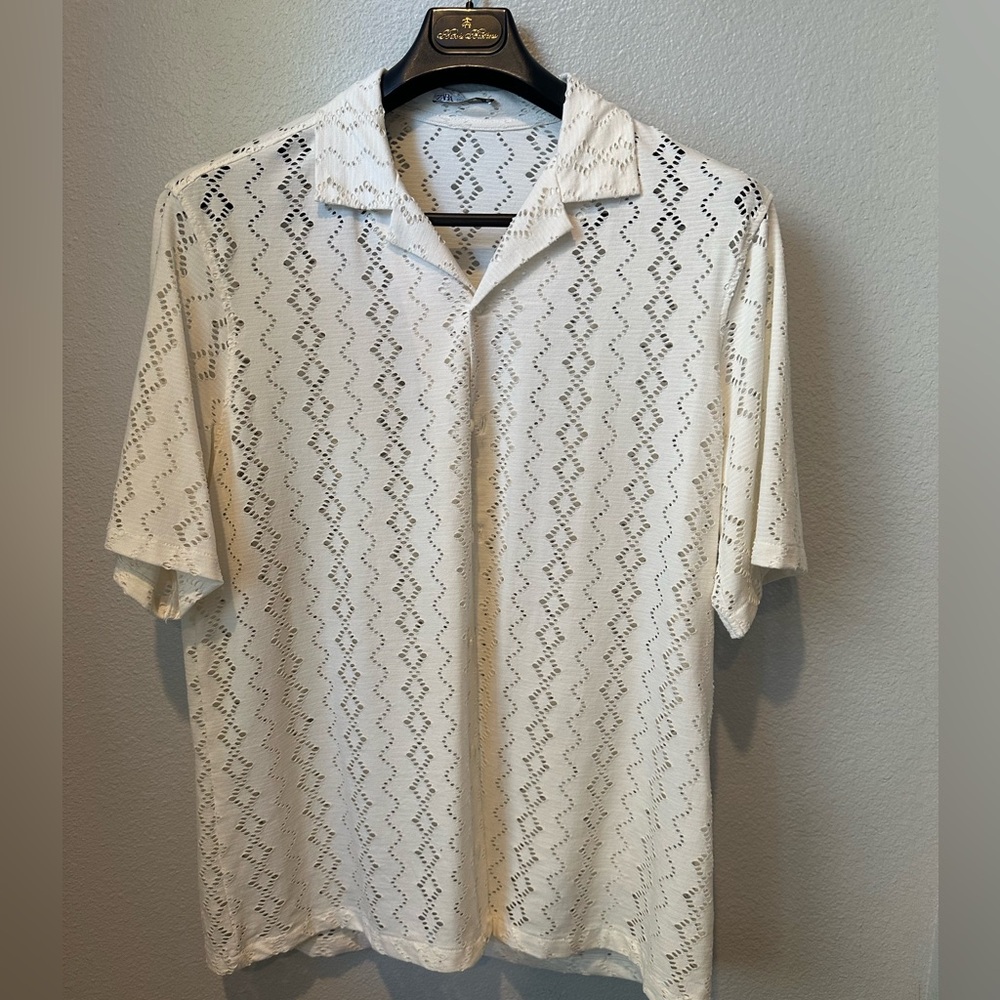 ZARA Men’s White Eyelet Short Sleeve Button-Up Shirt – Size Large